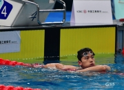 九游娱乐网站-高潮迭起的比赛，双方你旗我红