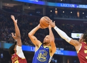 九游娱乐官方网站-包含MVP候选人创下新的得分记录，骑士队遭遇惨败的词条