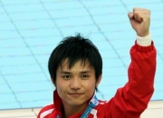 九游中国-奥地利男子游泳选手力压群雄，问鼎金牌