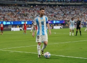 九游娱乐-阿根廷国家队队员精湛配合，领先获胜