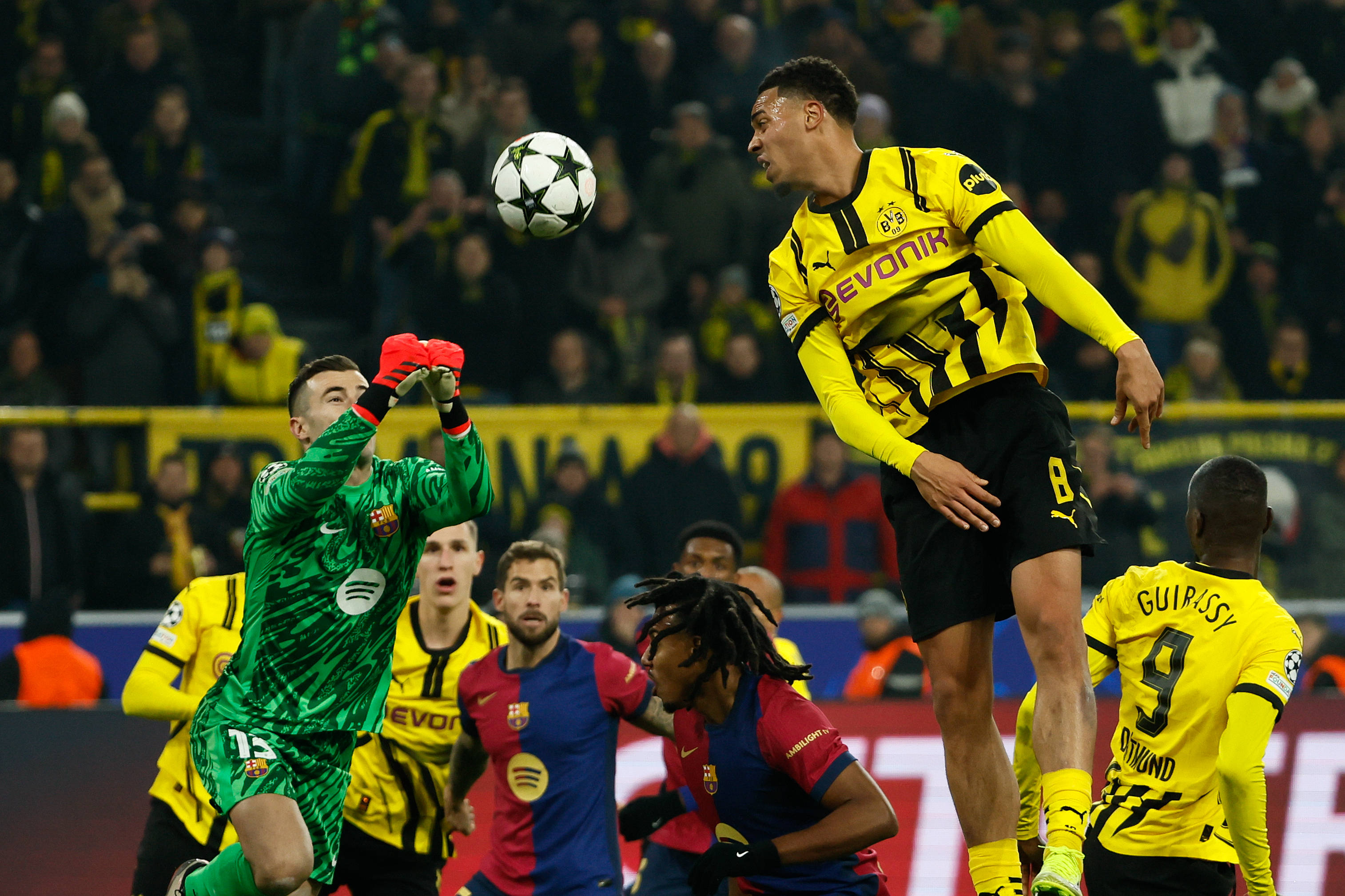 曼城客场失利于巴黎圣日耳曼，无缘欧冠半决赛！