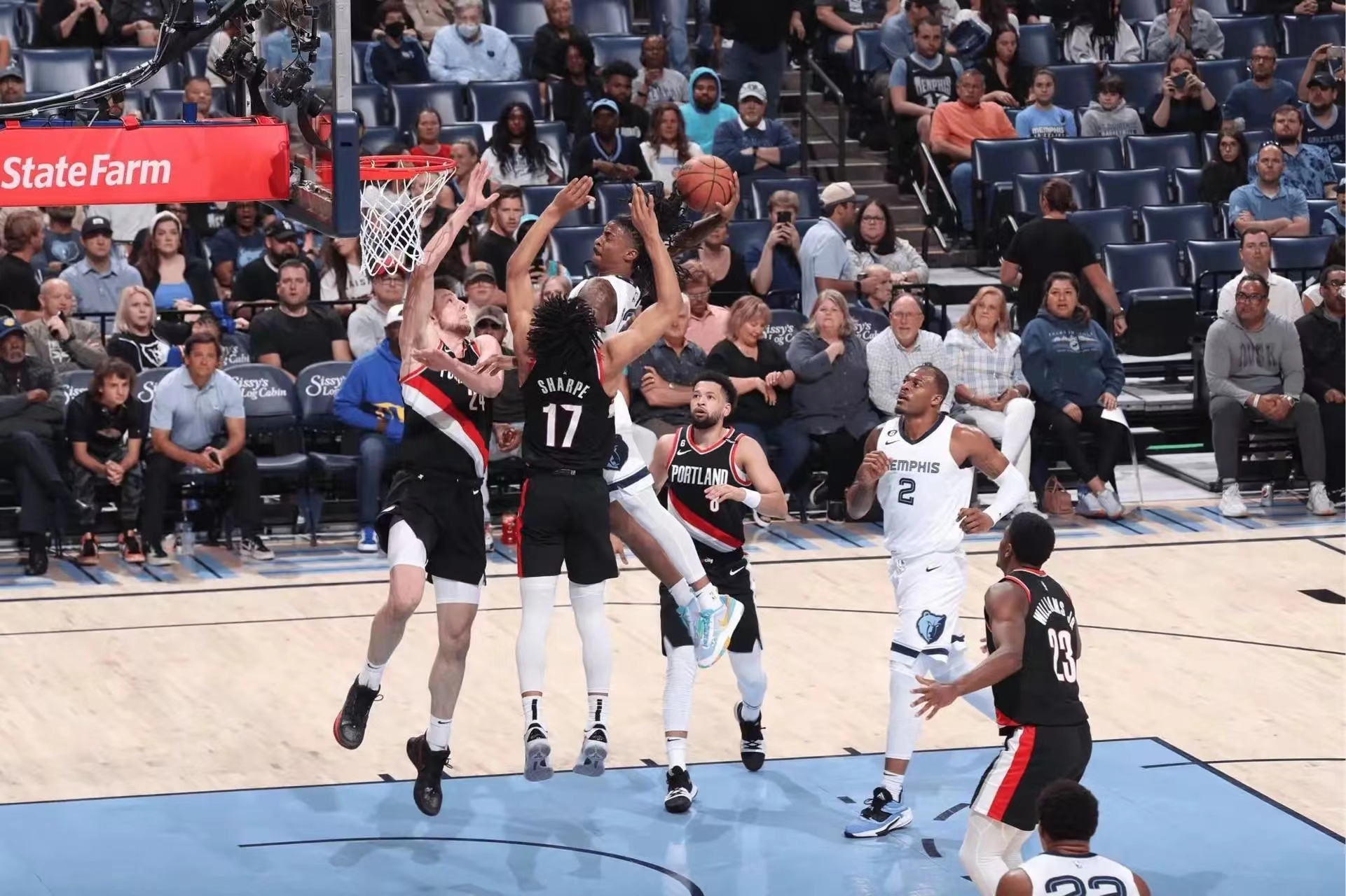 开拓者主场输给灰熊，连败状态持续