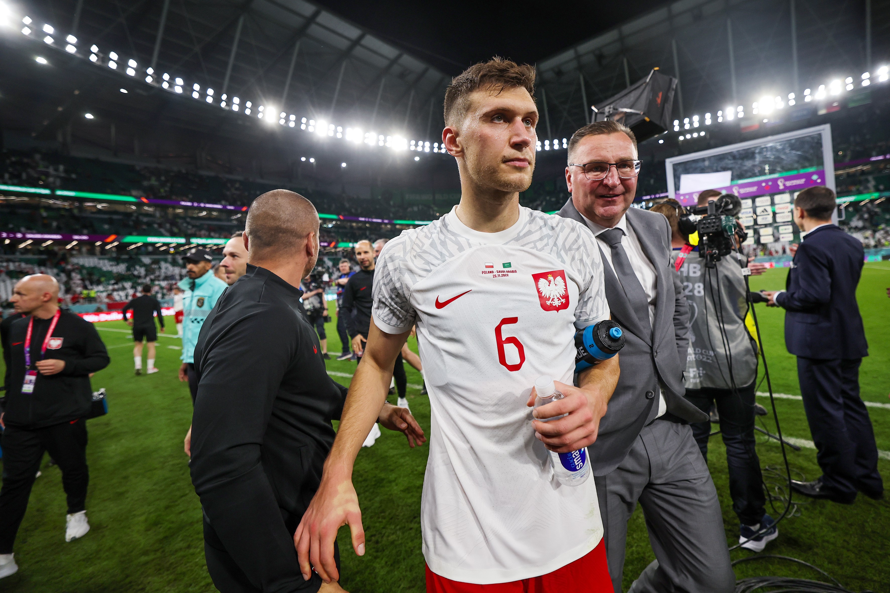 包含黑豹不敌骑士，主帅暗示球队调整防守策略的词条