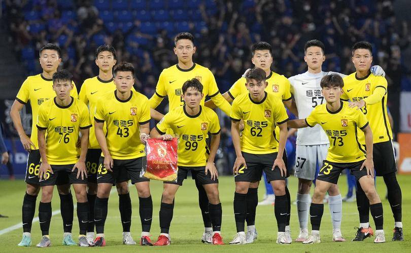 关于亚冠淘汰赛决战揭幕，球员士气高涨备战的信息