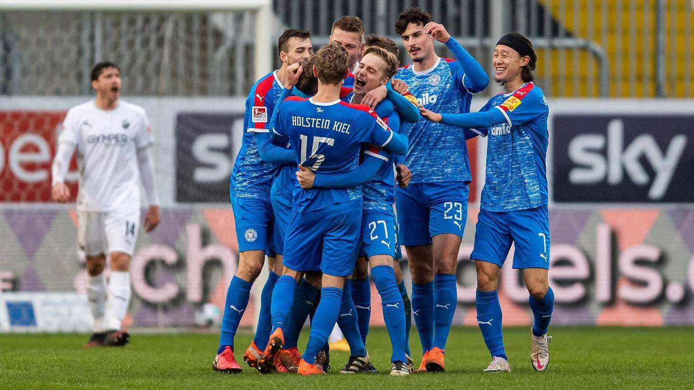 斯图加特球队客场大捷，德甲排名逐渐攀升的简单介绍