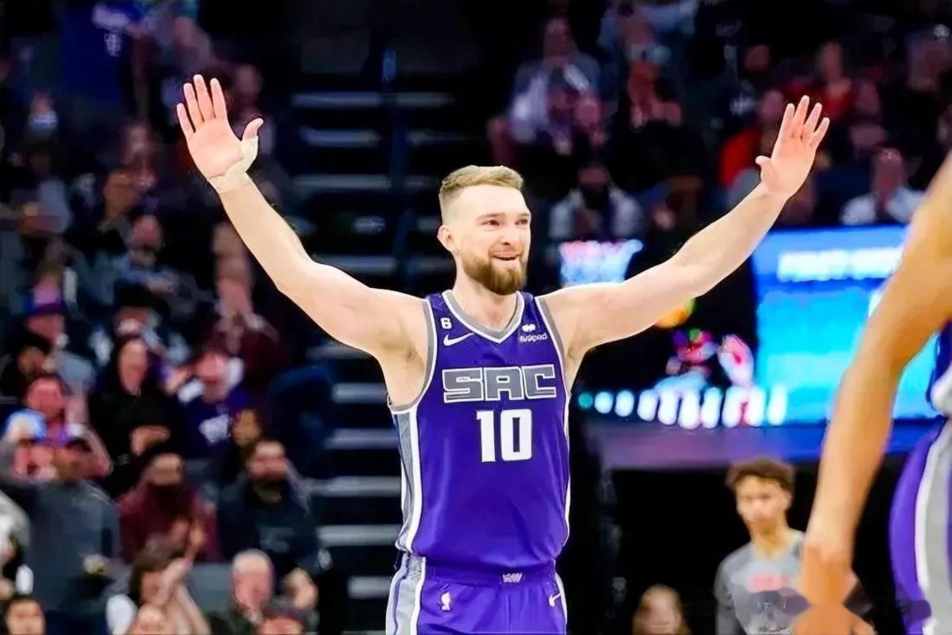 尼斯队球员拉席尔库前往中国参加比赛