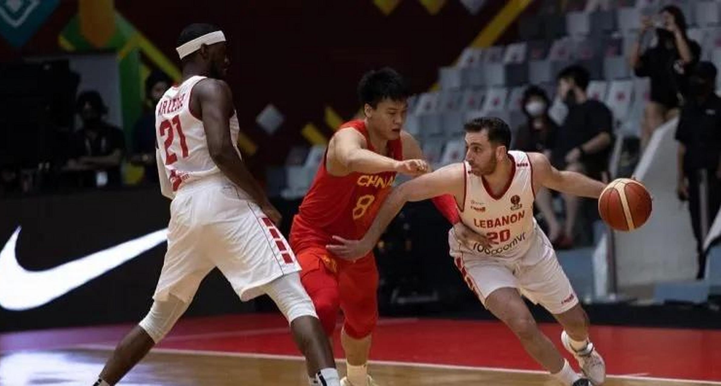 包含黎巴嫩球队赢得激战，晋级强的词条