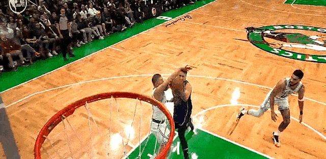 关于猛龙遭逆转惨败，球员震惊失望的信息