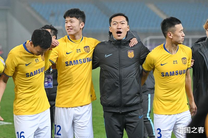 关于苏宁主场对决鲁能，双方实力对比的信息