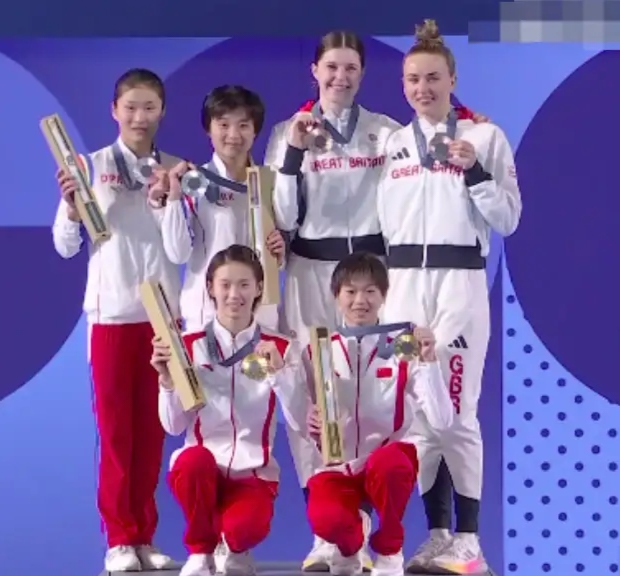 芬兰运动员赢得跳水比赛金牌