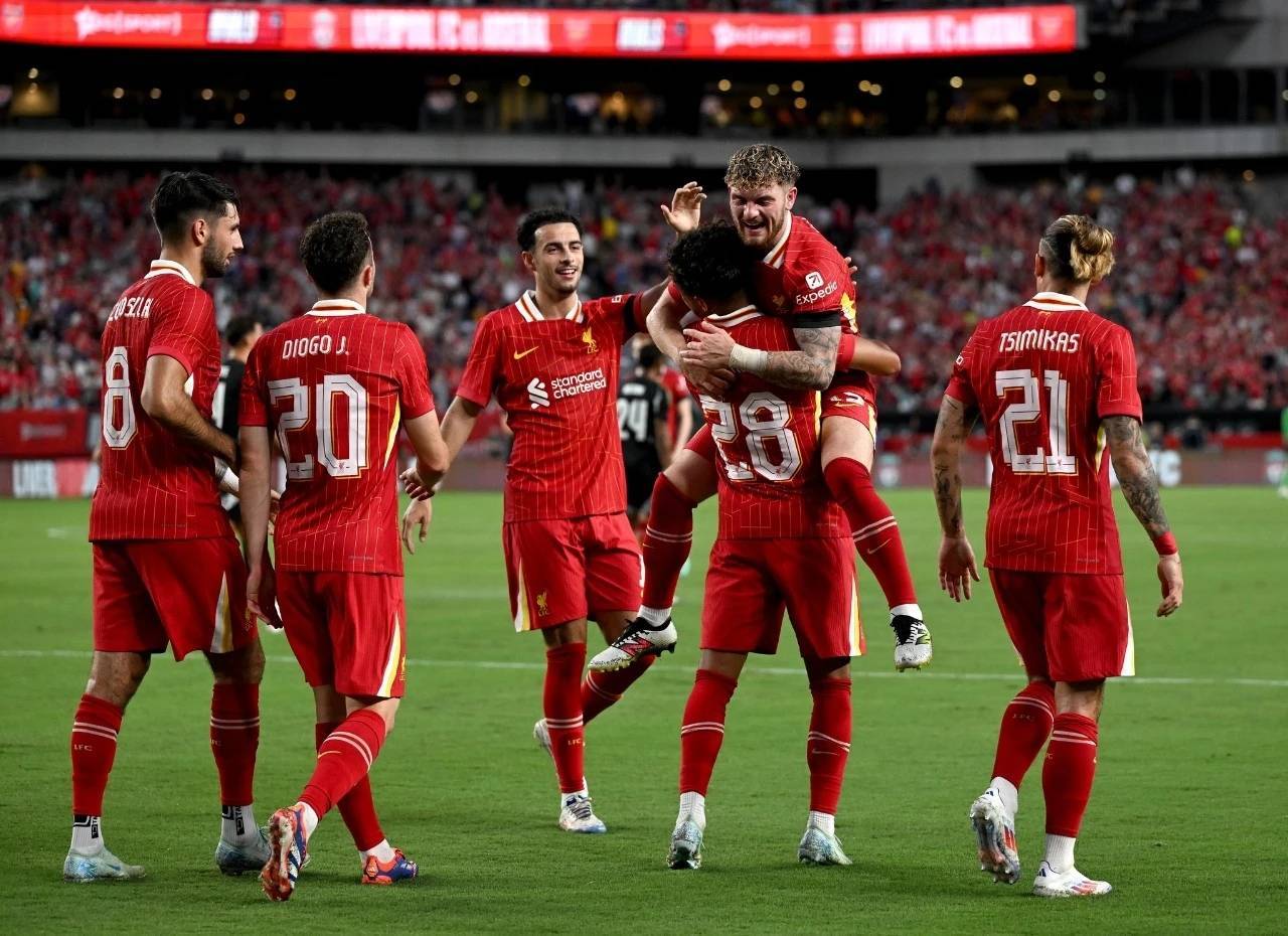 利物浦队主场战胜尤文图斯，晋级四强