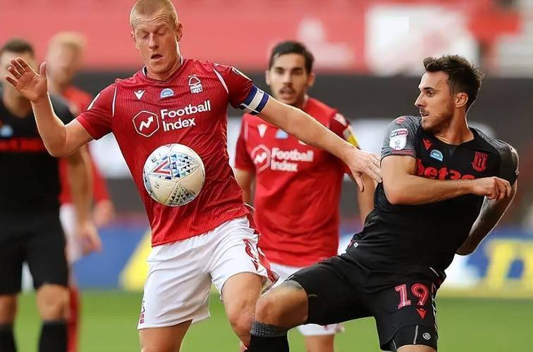 包含热门对决再度上演：球队备战下场比赛的词条