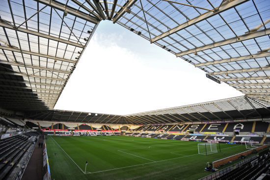 拉科鲁尼亚全队表现出色，迎来连胜