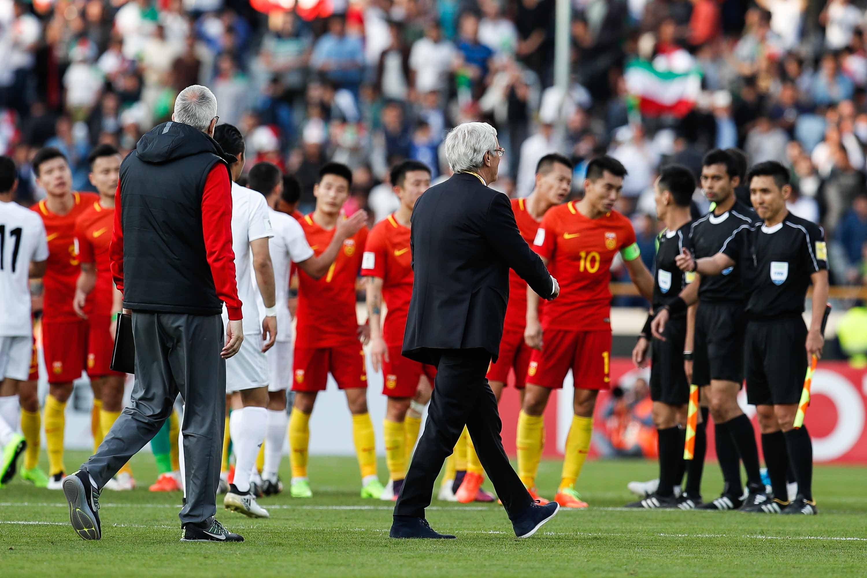 菲律宾队备战友谊赛，教练布置训练计划