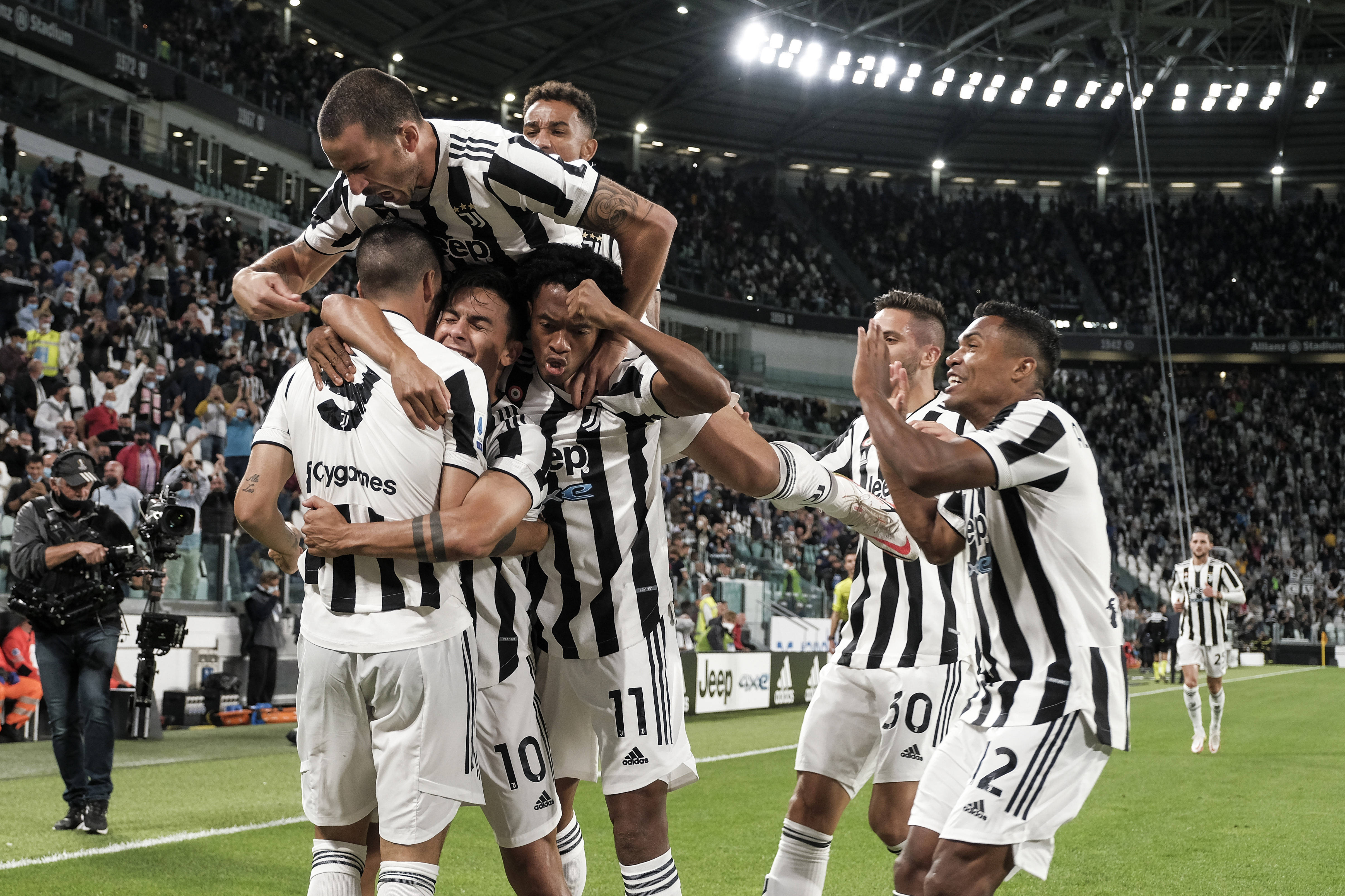 关于尤文图斯客场对阵那不勒斯：意甲对决的信息