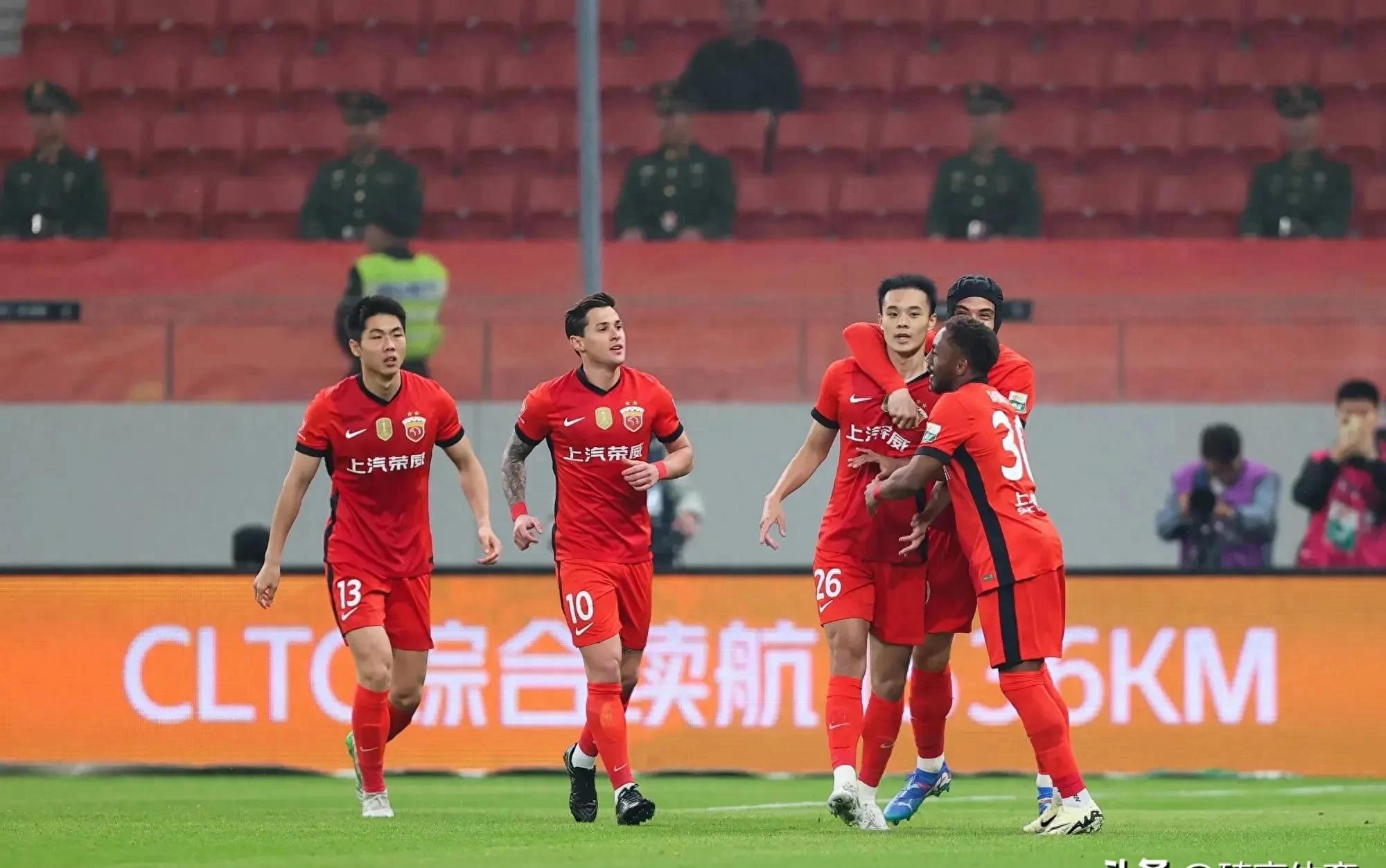 国安客场力克富力，展现出色表现