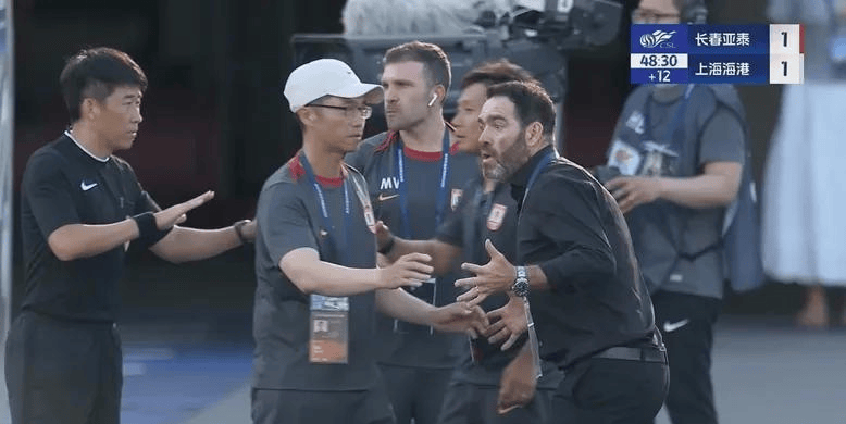 包含亚泰保持连胜，客场与力帆打成平局的词条