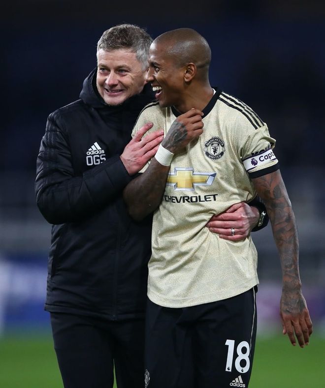 沃特福德客场战平伯恩利，保持稳定表现，保级前景乐观