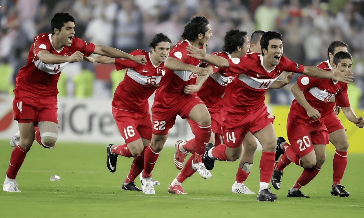 欧洲杯决赛重磅打响，双方实力对比