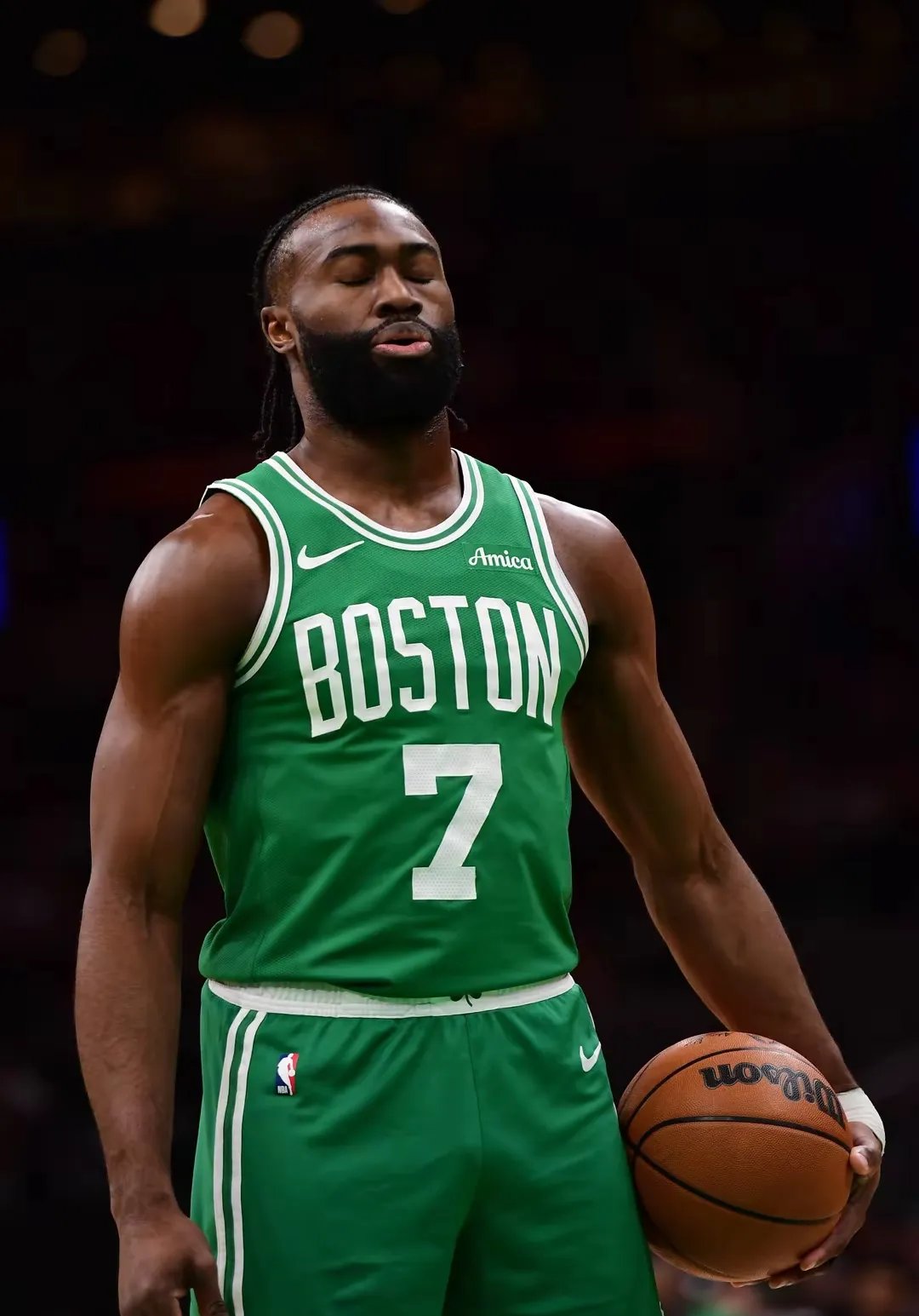 凯尔特人新秀崭露头角，助力球队前行